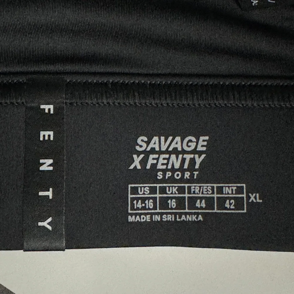 NWT Savage x Fenty Rihanna Black Sports Bra Gym Top Workout Women's Size XL
